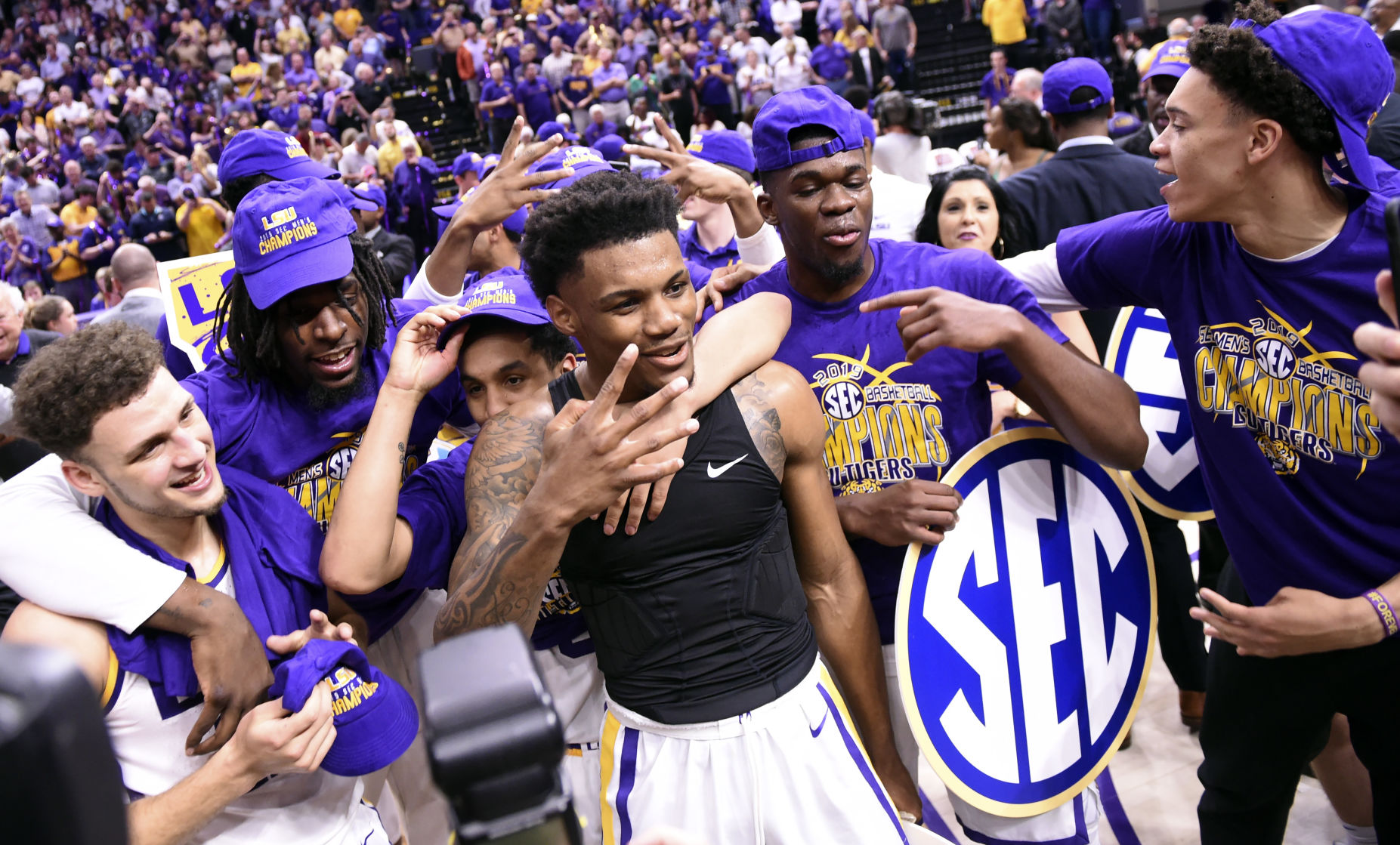 lsuvanderbiltbasketball.031019 HS 2747.JPG